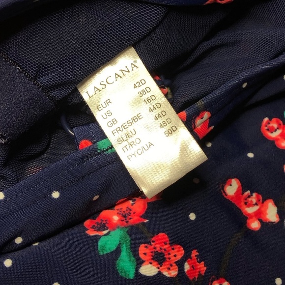 Lascana Blue and Red Floral Fitted Ruffled Camisole Bikini top size 38D NWOT - Picture 9 of 11